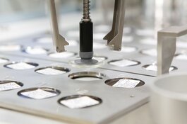 CRB GmbH | Probenwechsler Röntgenfluoreszenzspektrometer Axios | © CRB Analyse Service GmbH